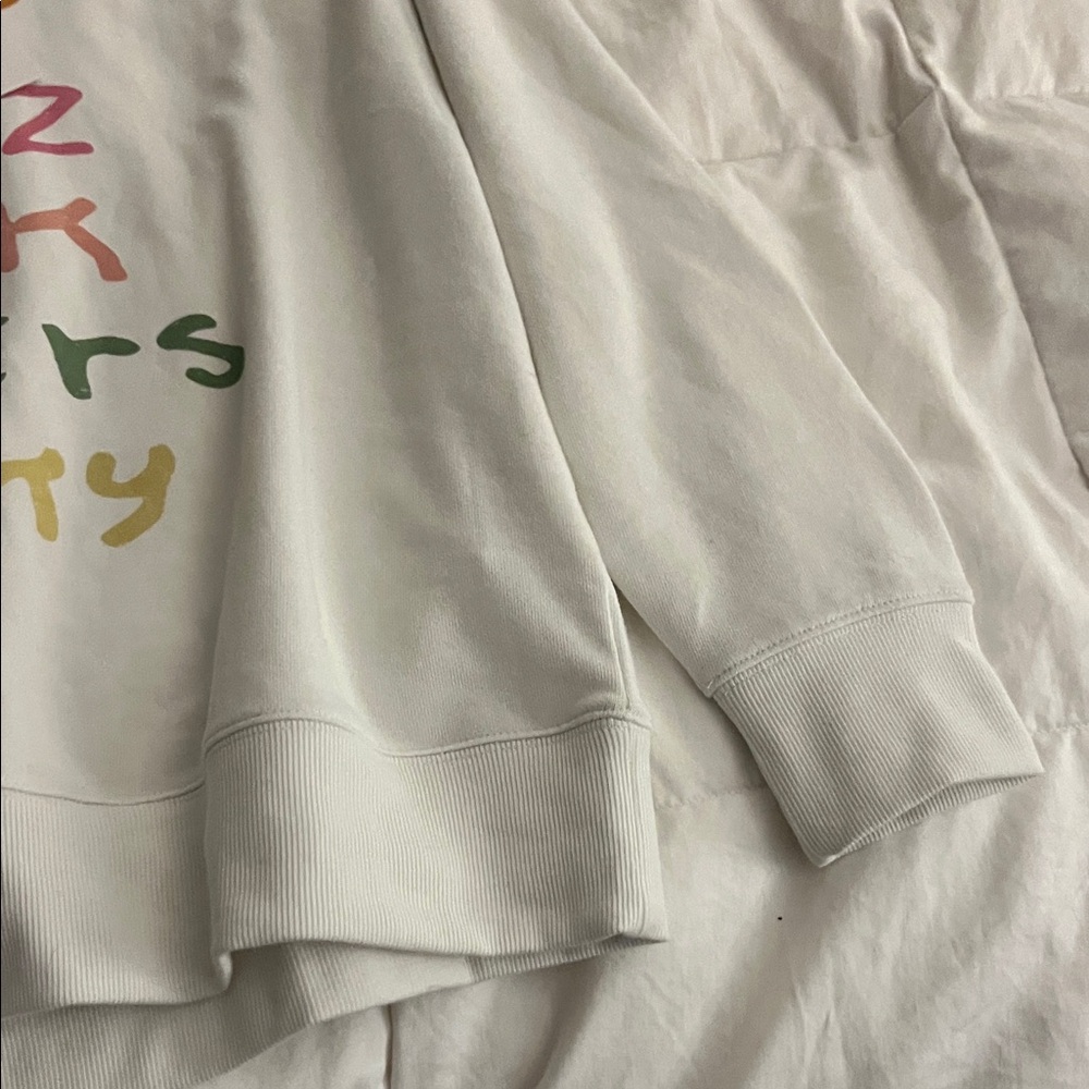 Lucky Brand Women’s Multicolor Graphic Sweatshirt NWT - Picture 7 of 8